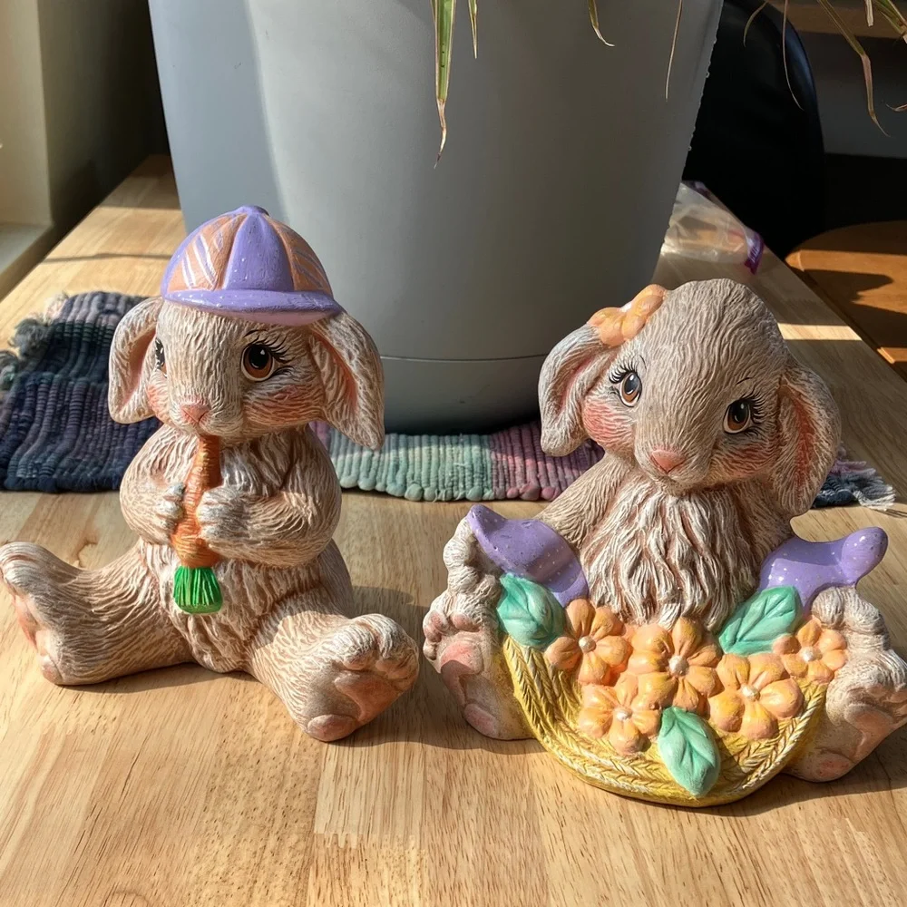 CERAMIC BUNNY DECORATIONS HAND-PAINTED. EXCELLENT CONDITION